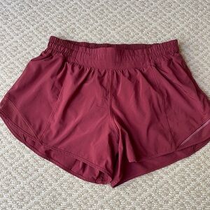 Lululemon Hotty Hot Highrise shorts